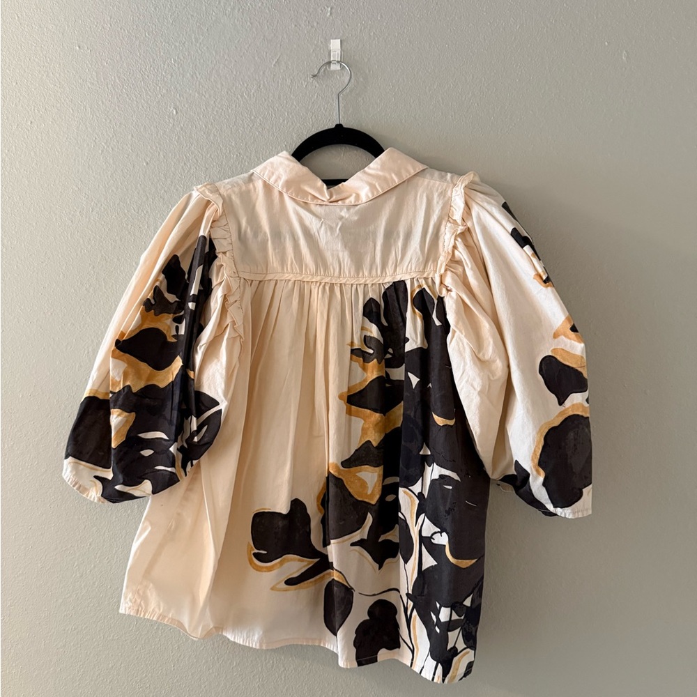 Anthropology - Puff Sleeve Button Front Top - Cream & Black Floral - Size Small - Picture 2 of 2